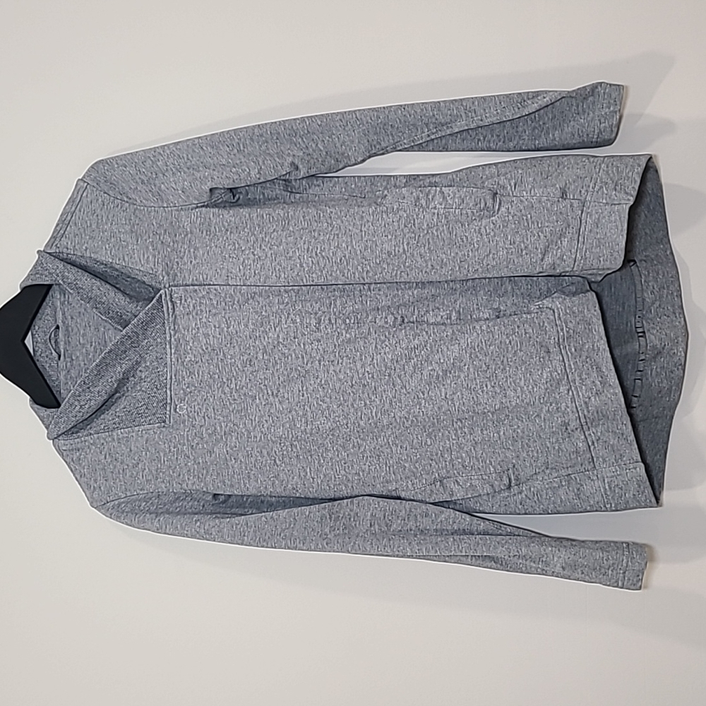 Lululemon Women’s Long Sleeve Sweatshirt Top